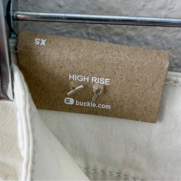 BKE Buckle Shorts High Waist Cotton Spandex Cuffed XS Cream NWT - Picture 4 of 6